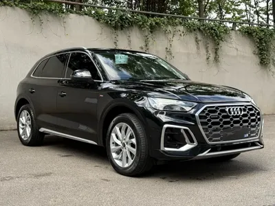 Audi Q5L 2022, 83000 км, за 172000 CNY