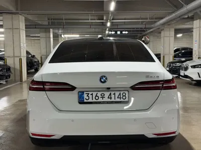 BMW 5-Series 2026, 4142 км, за 69000000 KRW - фото 4