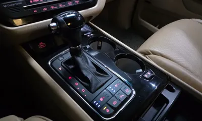 Kia Canival 2016, 262469 км, за 9500000 KRW - фото 9