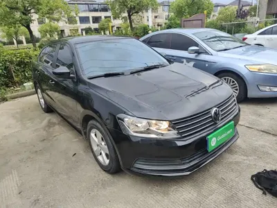 Volkswagen Lavida 2017, 70600 км, за 28400 CNY