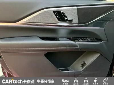 Cadillac XT5 2025, 24000 км, за 215799 CNY - фото 8