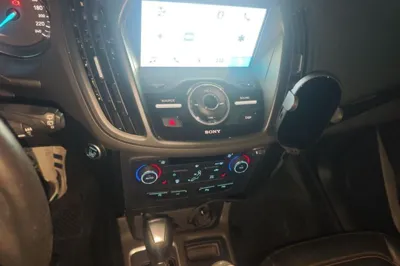 Ford Kuga 2017, 104700 км, за 57320.48 CNY - фото 12