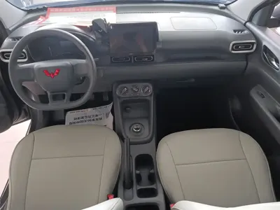 Wuling Hongguang EV 2025, 12000 км, за 59800 CNY