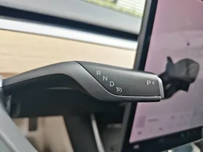 Tesla Model 3 2019, 137500 км, за 98699 CNY - фото 14