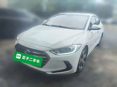 Hyundai Elantra · 2019 год