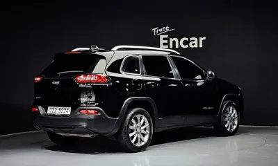 Jeep Cherokee 2018, 152365 км, за 7500000 KRW