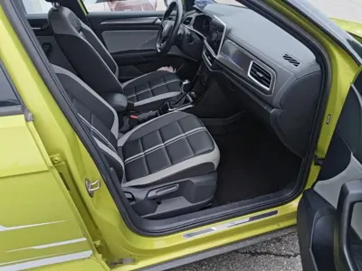 Volkswagen T-Roc 2023, 29800 км, за 94300 CNY - фото 11