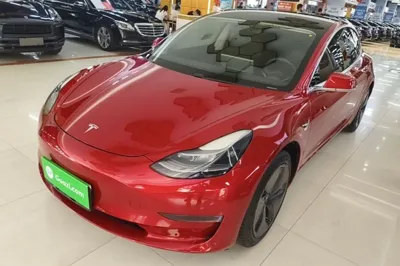Tesla Model 3 · 2020 год