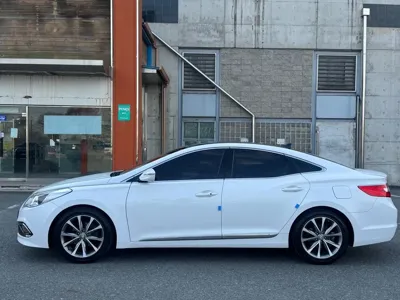 Hyundai Grandeur 2015, 156654 км, за 6900000 KRW