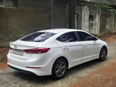 Hyundai Avante 2016, 182657 км, за 5900000 KRW - фото 4
