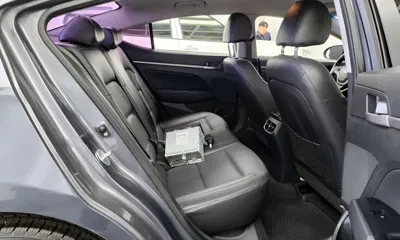 Hyundai Avante 2016, 83876 км, за 7900000 KRW - фото 12
