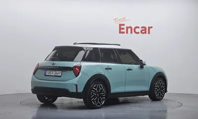 MINI Cooper 2025, 2986 км, за 34990000 KRW