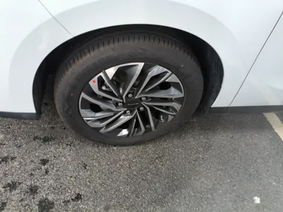 SAIC MAXUS EUNIQ 5 2023, 620000 км, за 96500 CNY - фото 9