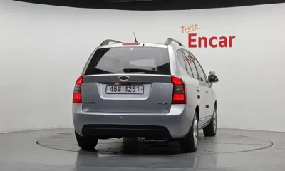 Kia Carens 2009, 98050 км, за 4200000 KRW