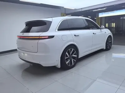 Li Auto Li L7 2023, 68000 км, за 164800 CNY