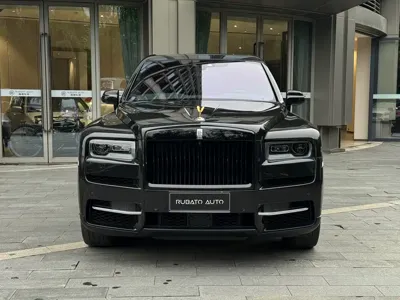 Rolls-Royce Cullinan 2020, 41000 км, за 3968000 CNY