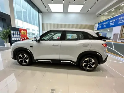 BYD Yuan Up 2025, 17000 км, за 85800 CNY