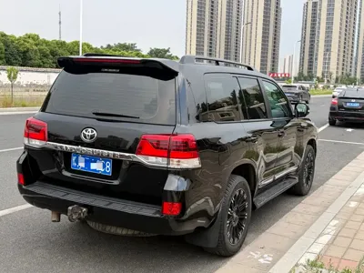 Toyota Land Cruiser 2019, 76000 км, за 430000 CNY - фото 17