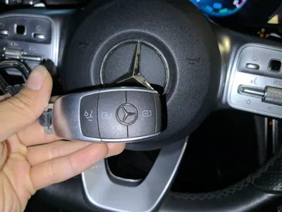 Mercedes-Benz C-Class 2020, 178400 км, за 127710.84 CNY - фото 9