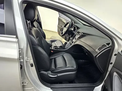 Hyundai Sonata 2014, 244242 км, за 2300000 KRW - фото 11