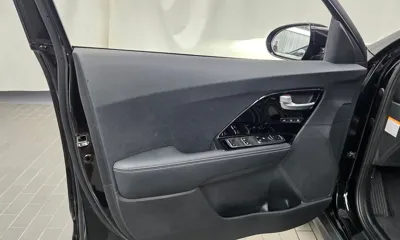 Kia Niro 2022, 82889 км, за 21900000 KRW - фото 24