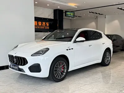 Maserati Grecale · 2023 год