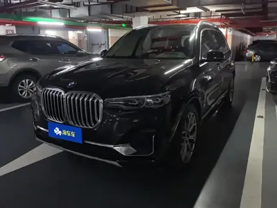 BMW X7 · 2020 год