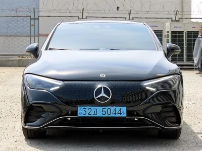Mercedes-Benz EQE · 2023 год
