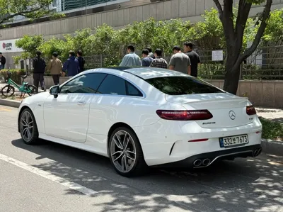 Mercedes-Benz E-Class 2021, 56930 км, за 61500000 KRW