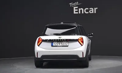 MINI Cooper 2025, 9965 км, за 32590000 KRW