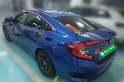 Honda Civic 2019, 68100 км, за 64930.58 CNY - фото 4