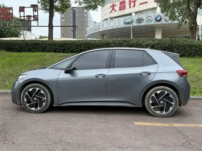 Volkswagen ID.3 2024, 28000 км, за 85000 CNY
