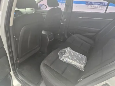 Hyundai Avante 2016, 139382 км, за 5400000 KRW - фото 10
