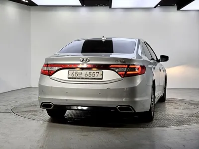 Hyundai Grandeur 2015, 267722 км, за 2500000 KRW