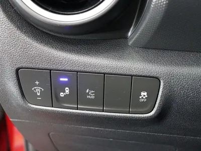 Hyundai Kona 2018, 133993 км, за 10250000 KRW - фото 11