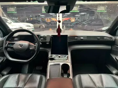 Nio ES8 2020, 120000 км, за 146800 CNY