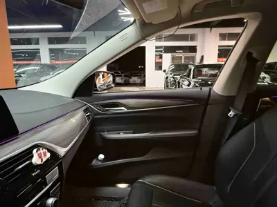 BMW 6 Series GT 2019, 69200 км, за 176800 CNY - фото 12