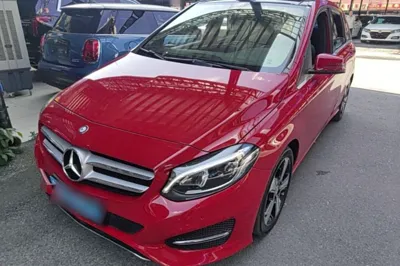 Mercedes-Benz B-Class · 2015 год