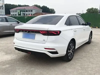 Geely Emgrand 2023, 28900 км, за 44100 CNY - фото 7