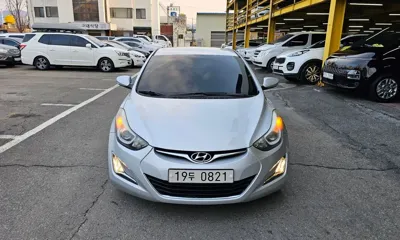 Hyundai Avante 2016, 331779 км, за 3990000 KRW