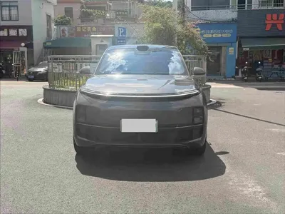 Li Auto Li L9 2023, 51000 км, за 249800 CNY