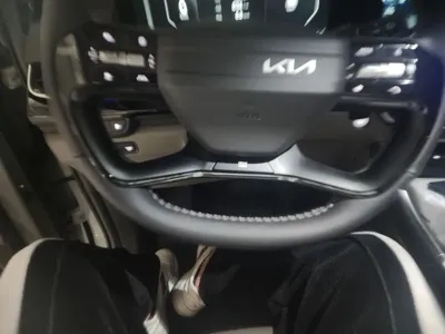 Kia Canival 2026, 2850 км, за 41610000 KRW