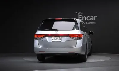 Honda Odyssey 2014, 182504 км, за 7500000 KRW