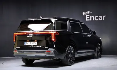 Kia Canival 2025, 50552 км, за 99990000 KRW