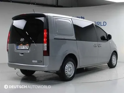 Hyundai Staria 2025, 7200 км, за 25800000 KRW - фото 2
