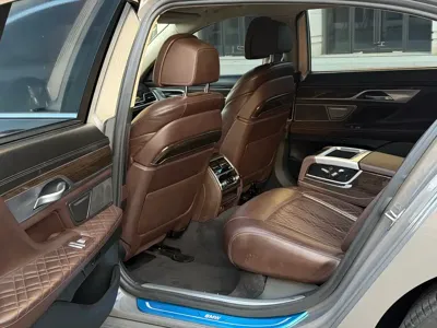 BMW 7 Series 2020, 70000 км, за 243000 CNY - фото 8