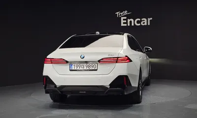 BMW 5-Series 2025, 17994 км, за 60500000 KRW - фото 4
