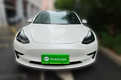 Tesla Model 3 2022, 28200 км, за 168297.33 CNY