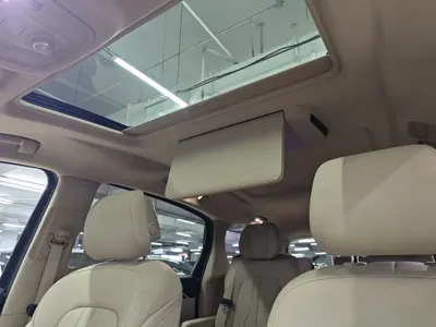 Buick GL8 Hybrid 2025, 6000 км, за 246800 CNY - фото 17