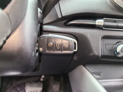 Audi A3 2017, 82200 км, за 73972.84 CNY - фото 12